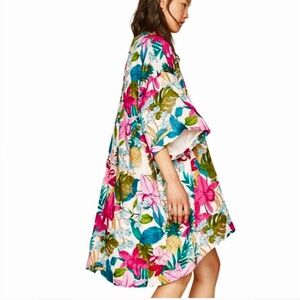 Zara Vibrant Floral Kimono  NWOT  Size L-XL